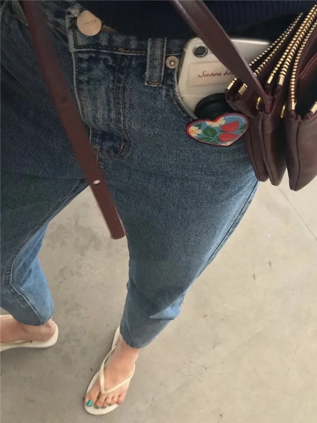 

Classic Blue Straight Leg Jeans Women's Fashion Blogger Candy Miss Han Dongmen Sienne Blue Slimming Classic Denim Jeans