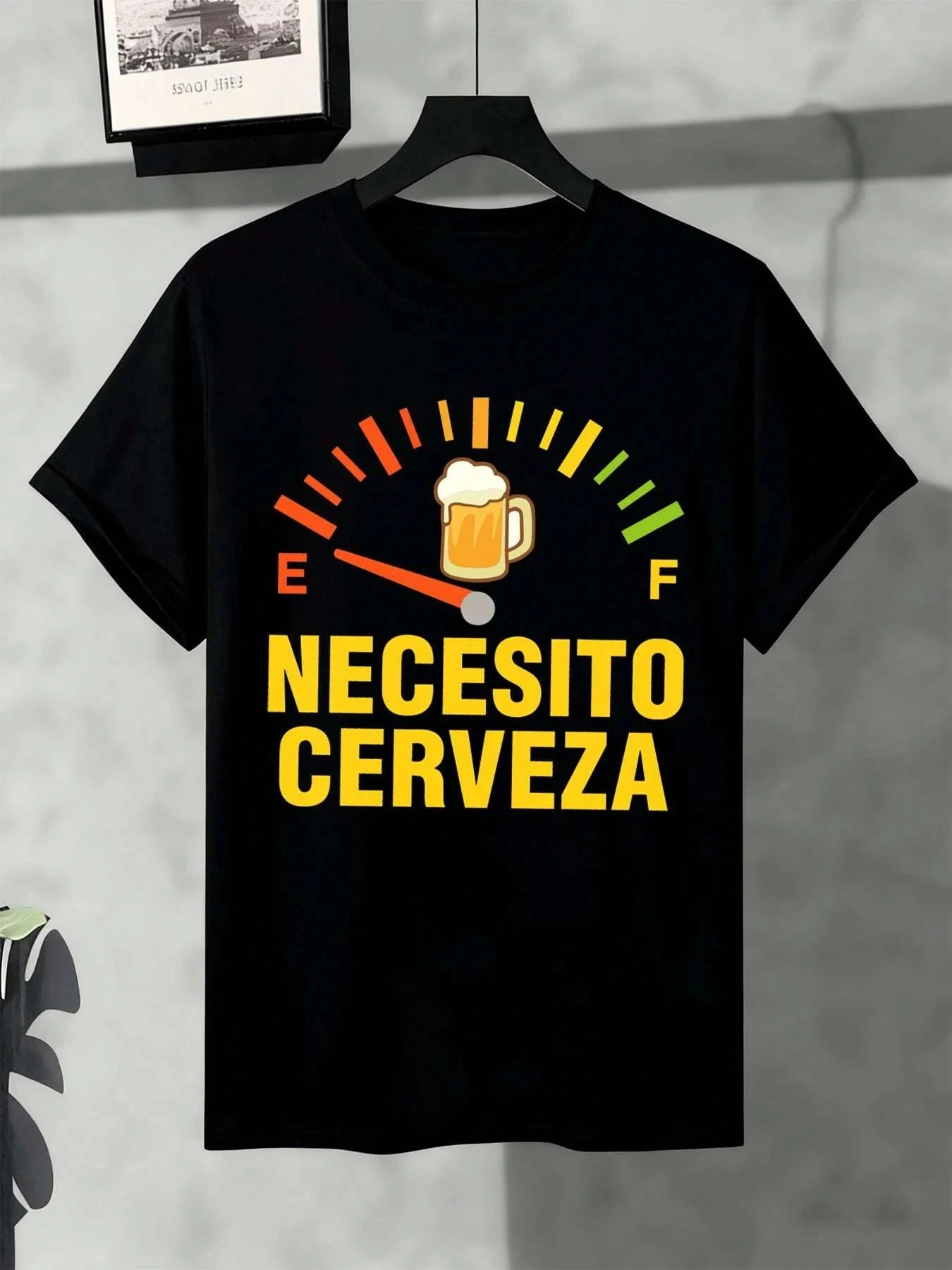 Camiseta 2026 para Hombre y Mujer con Estampado Gráfico Divertido 'Necesito Cerveza' en Español, Medidor de Combustible, Algodón, Manga Corta, Casual, Negra