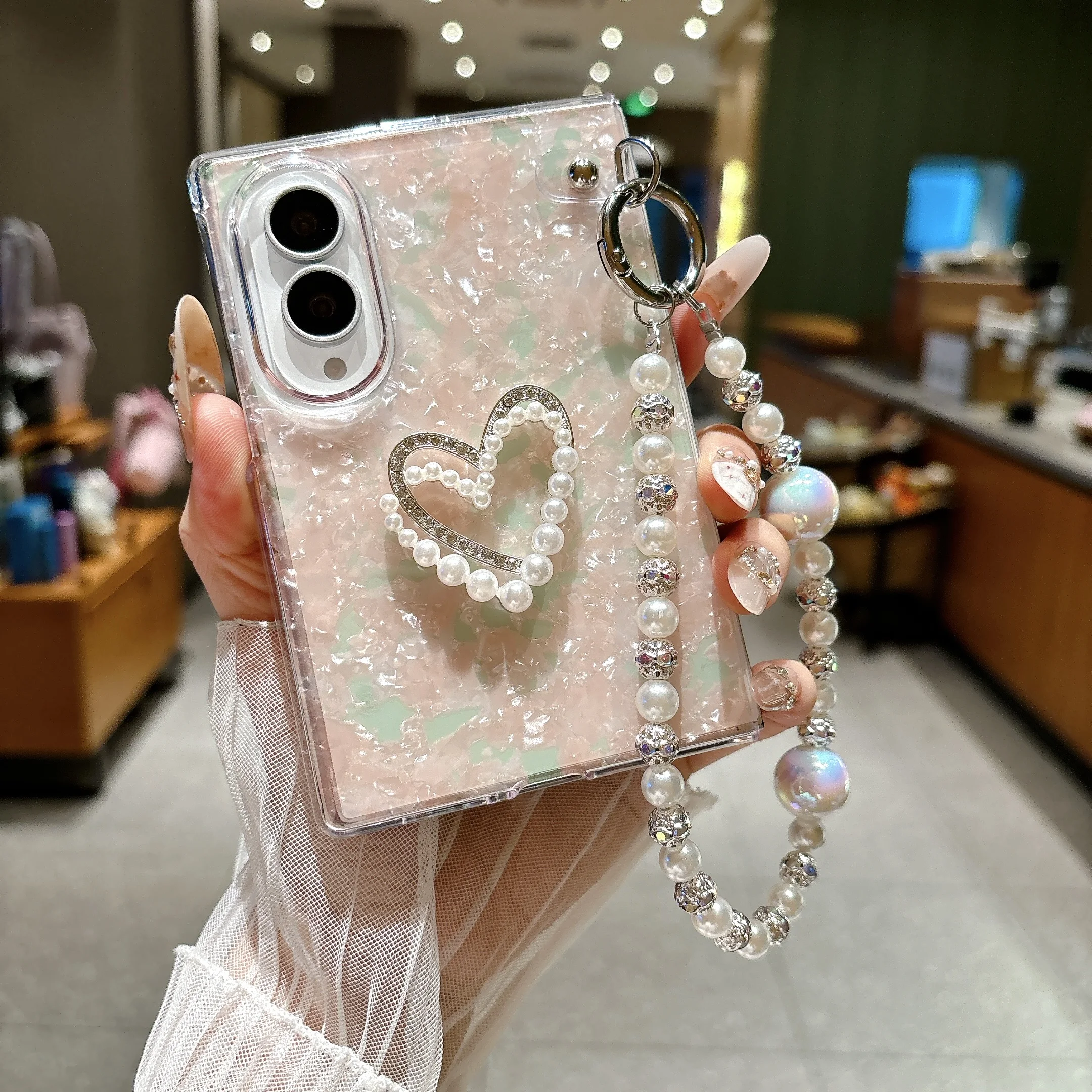 Fashion Love Pearl Bracelet Shell Pattern Phone Case for Samsung z fold 8 wide Shockproof Lens Protrusion Portable Slim Cover