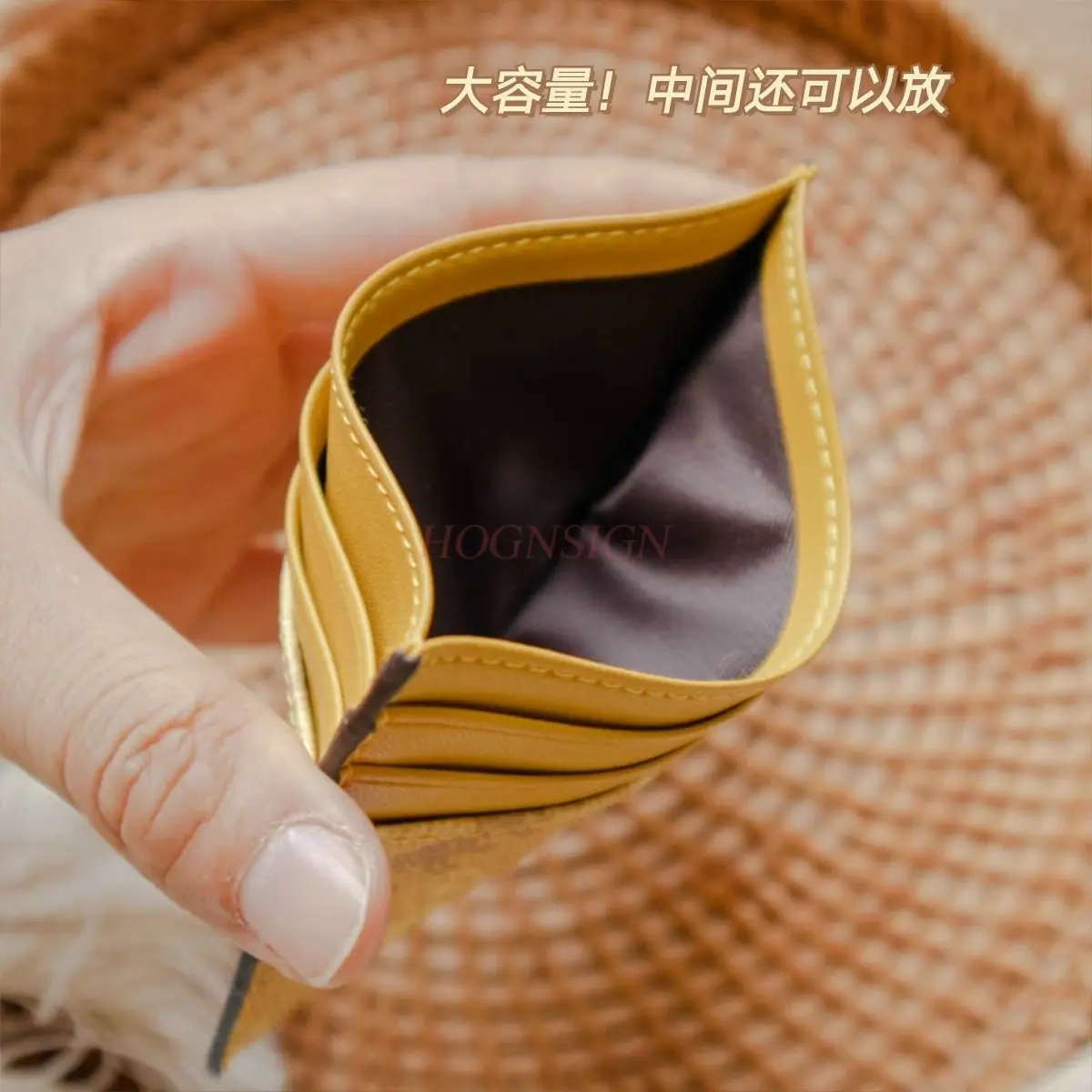 1pcs Cute soft leather large capacity women's compact ultra-thin simple card bag one-piece driver's license cover