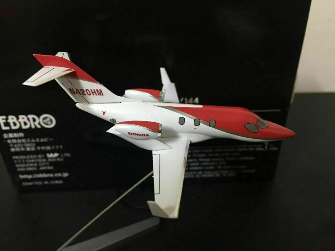 Ebbro 1/144 Scale Full Metal Model Hondajet N420EX Airplane Red/White