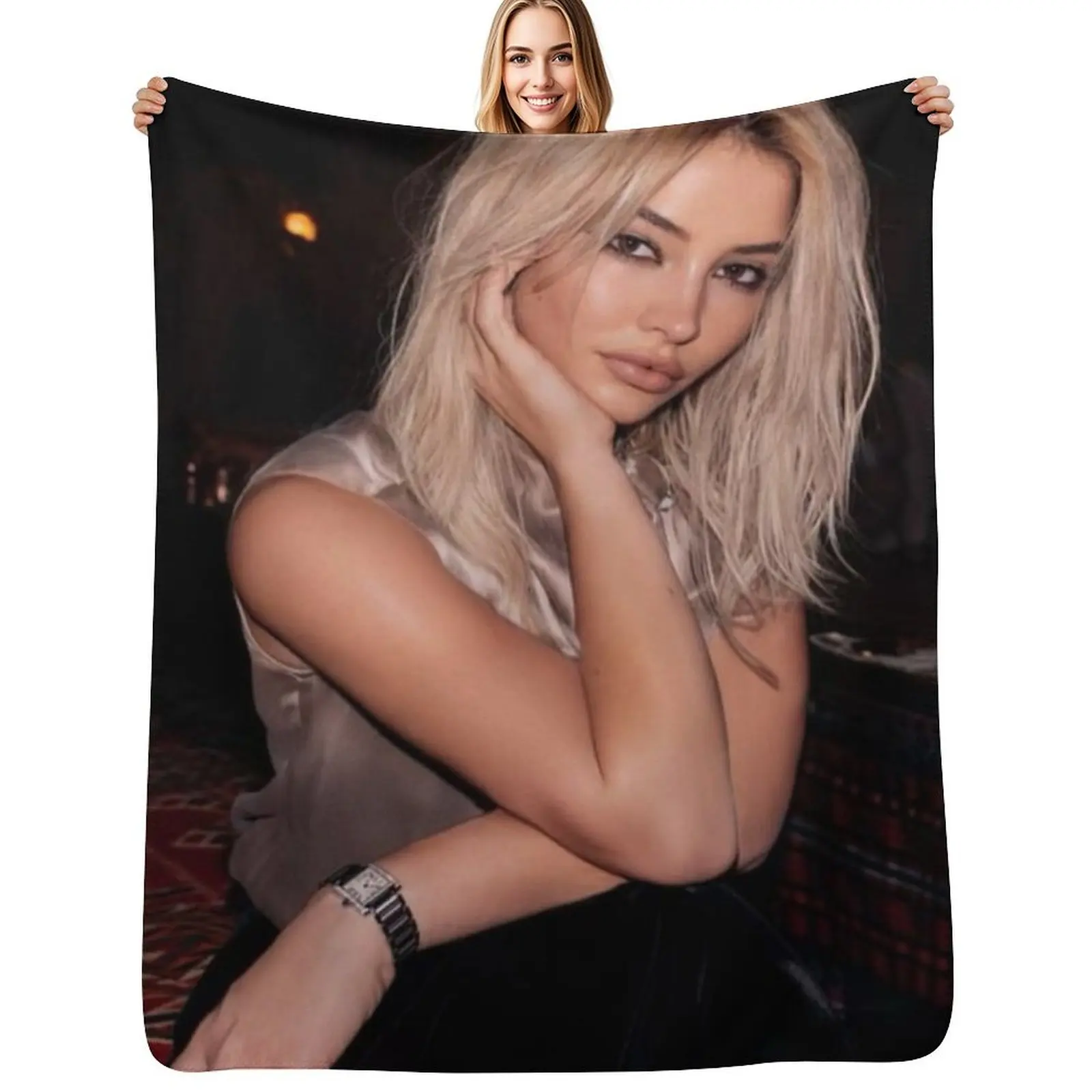 

Madelyn Cline Throw Blanket Sofa cosplay anime Polar Flannel Fabric Blankets