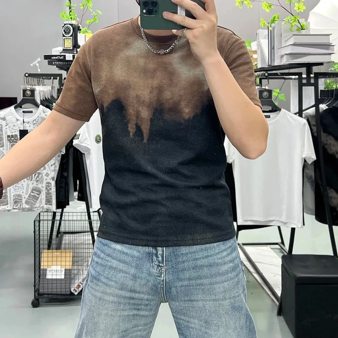 Men's Abstract Pattern Gradient T-Shirt Casual Short Sleeve Round Neck Tee for Daily Wear Summer Comfort Fit