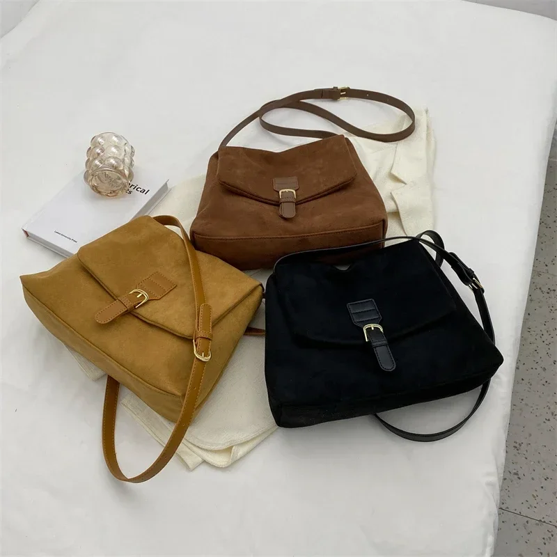 Light Luxury Fashion Design New Comfortable Fabric Zipper Women's Handbag 2024 Hot Selling Casual Soft Flip Pocket Shoulder Bag