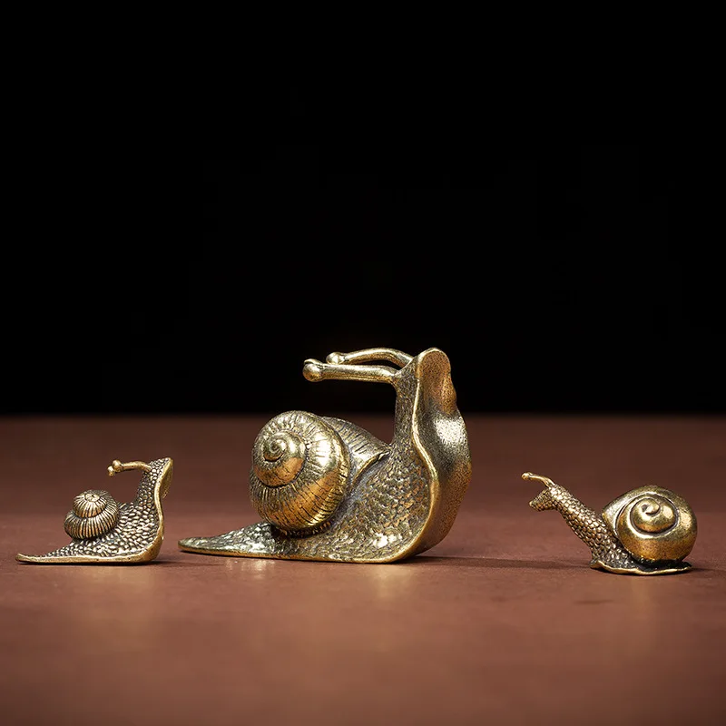 3 Types Brass Snails Figurines Miniature Simulation Animal Toy Desk Ornament Table Tea Pets Antique Copper Crafts Home Decors