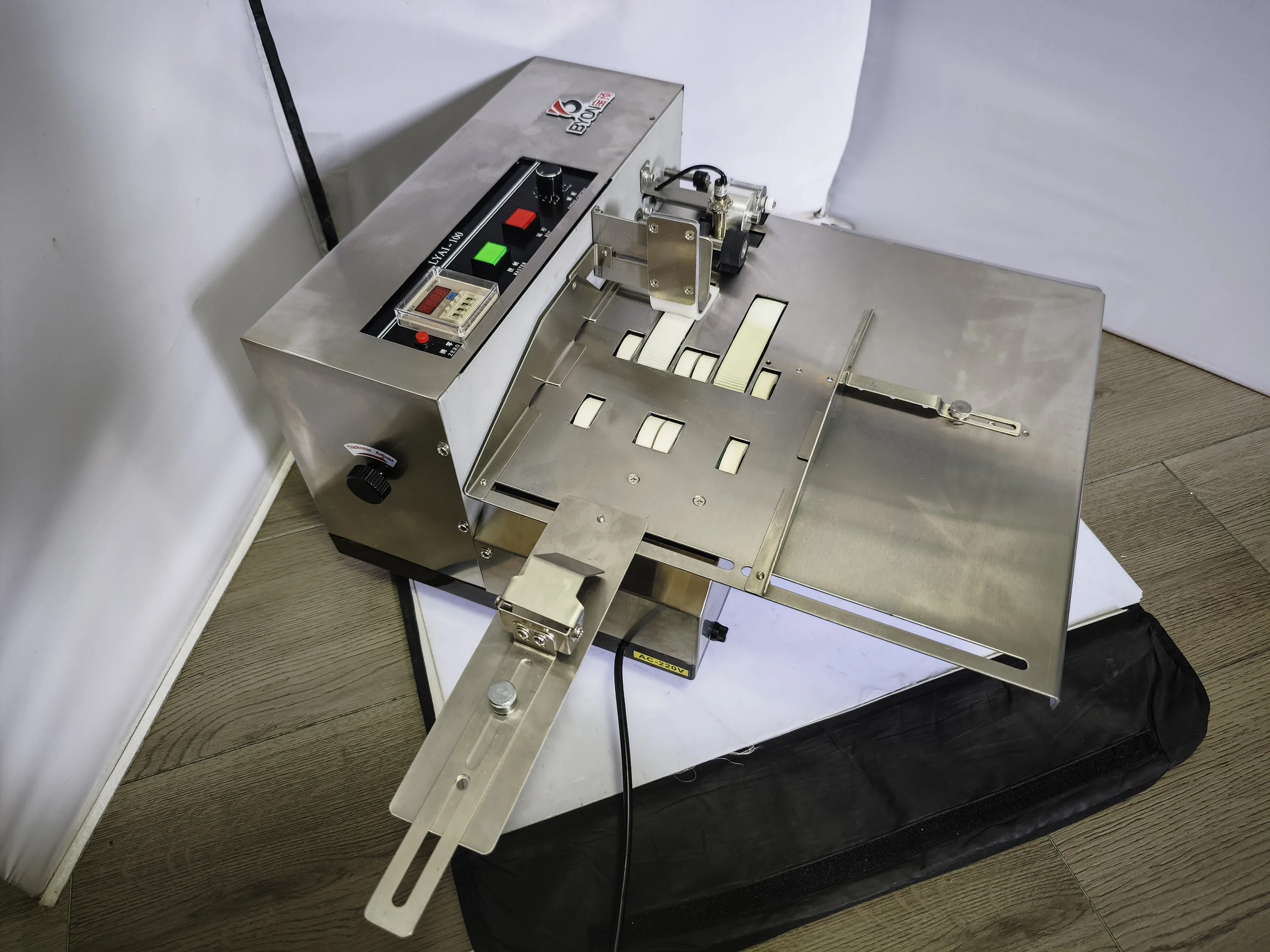 Widened Automatic Paper Counting Machine Sorting Conveyor for Business  Food Paper Bag Assembly Line Sorting Counting