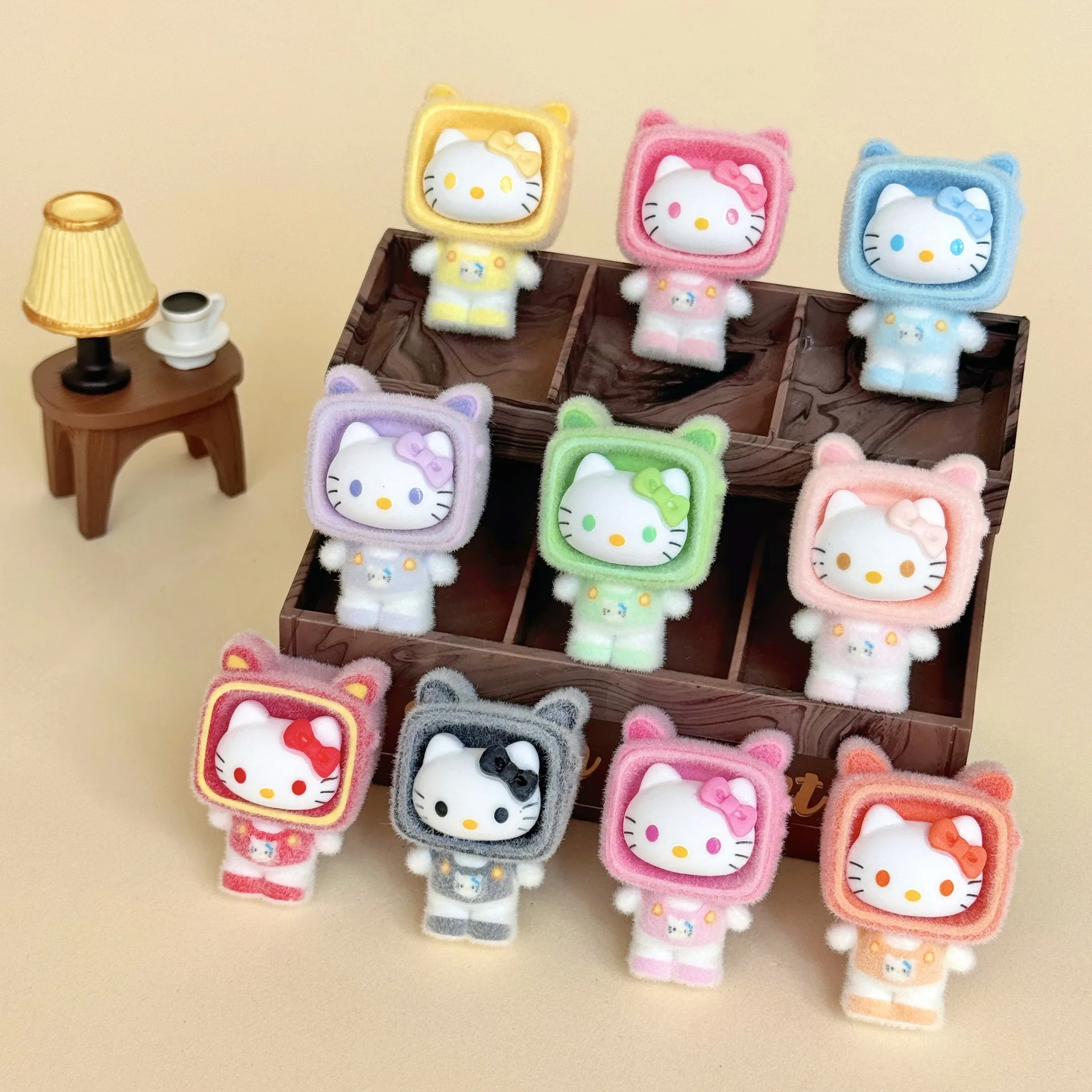 

10 pieces of cat TV set, kt cat cute ball, DIY jewelry pendant, keychain, plush toy, tabletop decoration, resin accessory