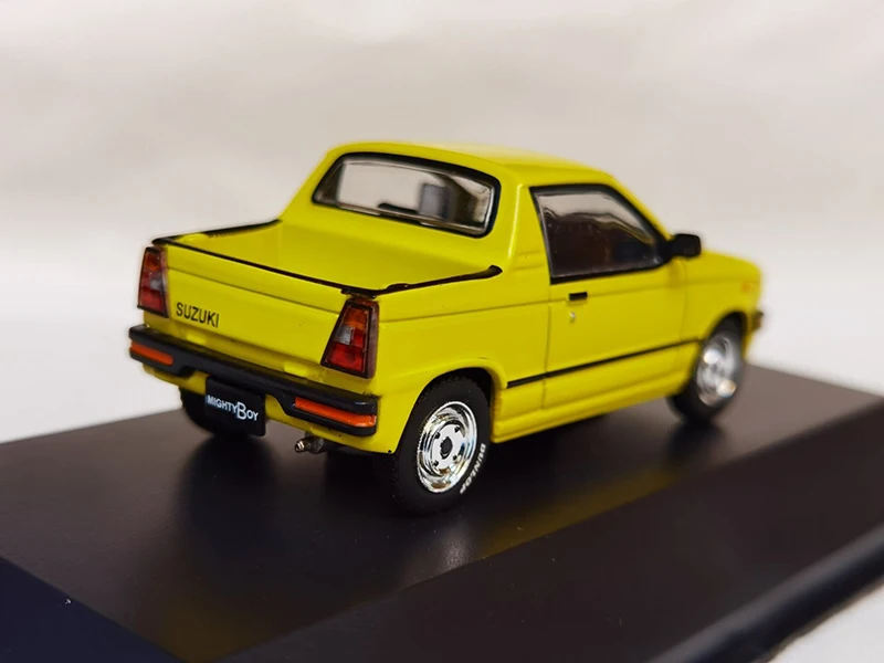 Diecast 1:43 Scale SUZUKI MIGHTY BOY 1985 Simulation Alloy Car Model Toys Vehicle Collectible