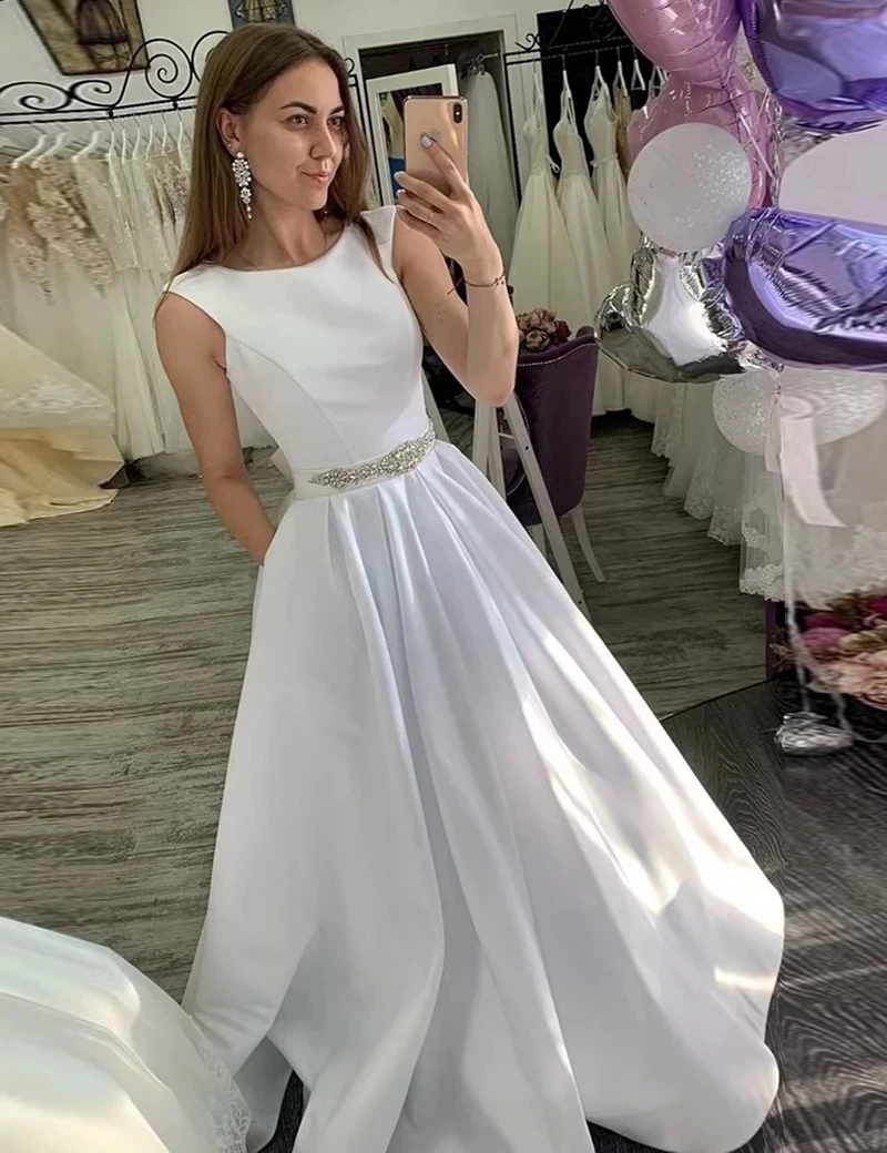 

ANGELSBRIDEP Elegant Satin O-Neck Ball Gown Wedding Dress Robe De Mariee Crystal Sash Court Train Simple Design Bride Dress