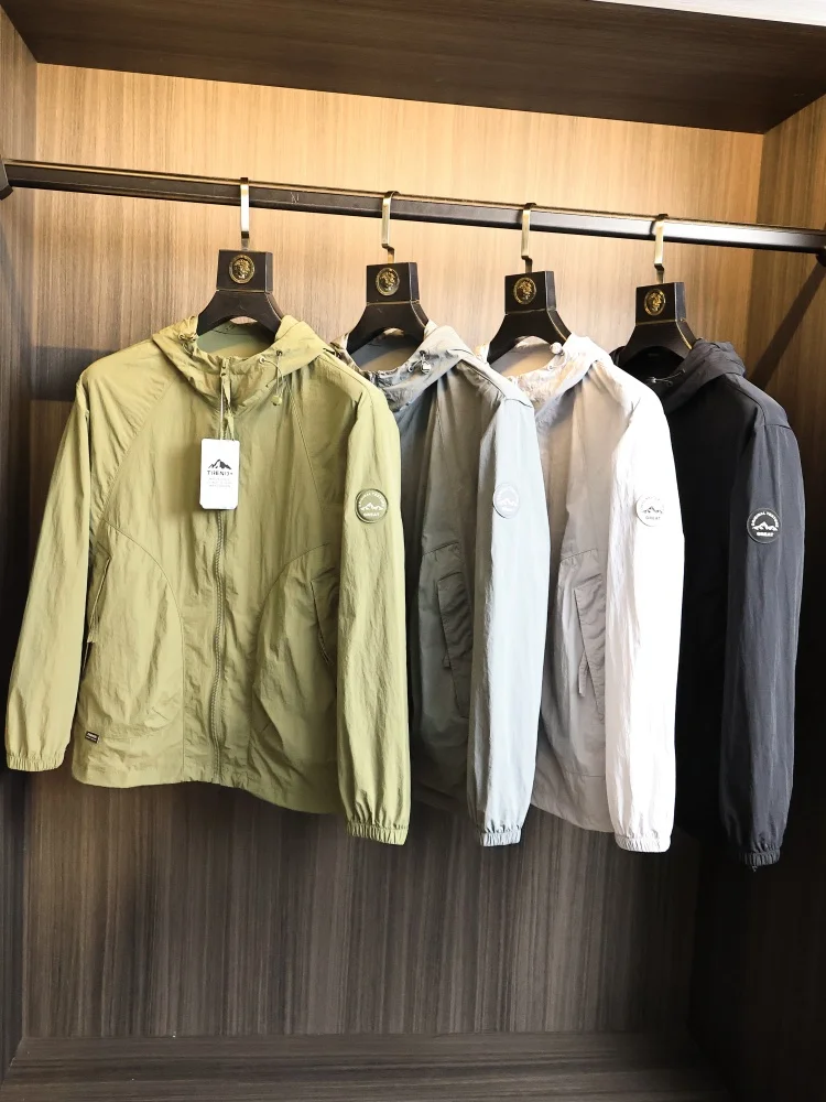 Lightweight Outdoor Men's Jacket with Hat UV Protection Fashionable  Color Texture Summer Thin Model Nylon Fabric