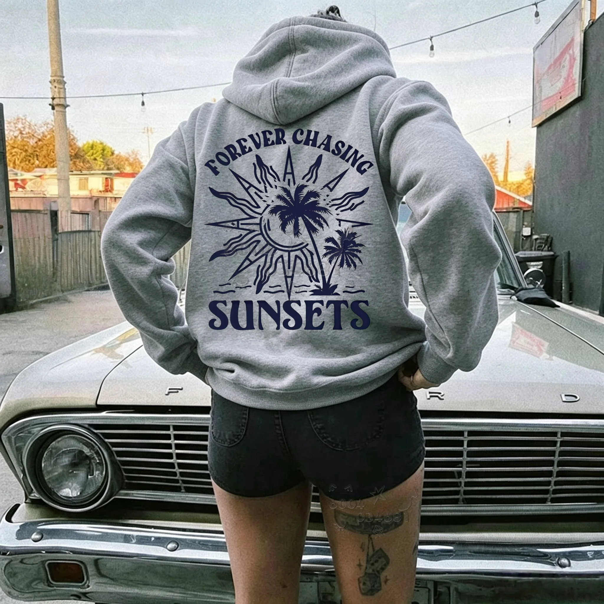Y2K New Retro Beach Style Hoodie Forever Chasing Sunsets Palm Tree Sun Slogan Back Print Women Streetwear Pullover