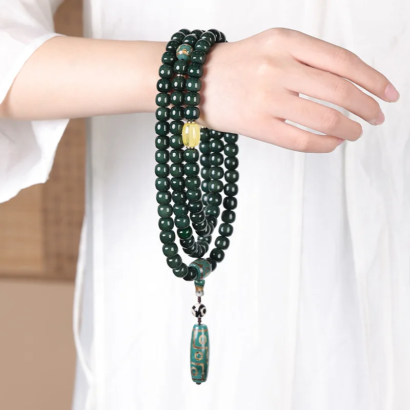 Emerald Bodhi Root Bead Bracelet With 108 Beads And A Three-Strand Pendant