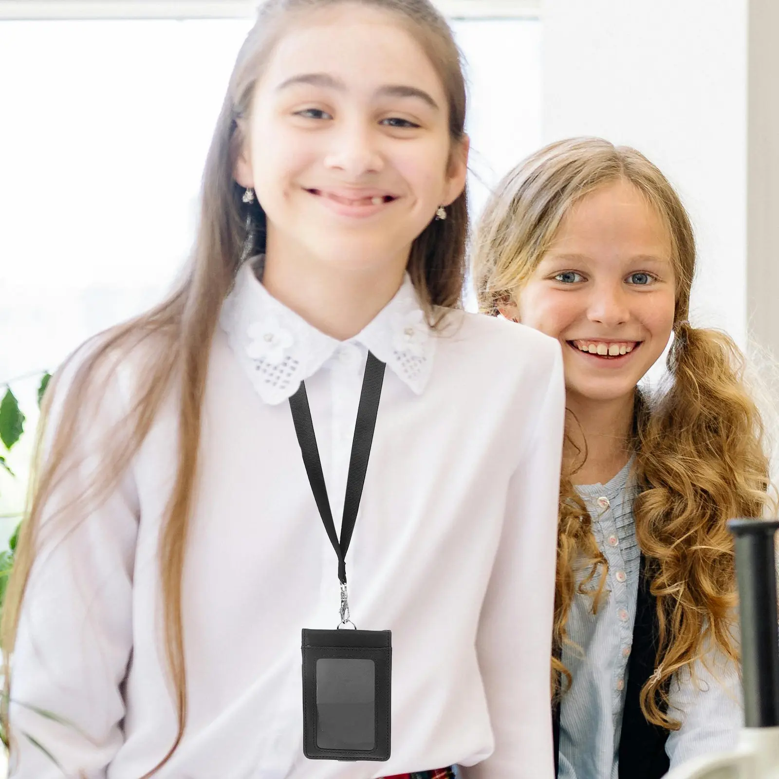 

Вертикальный держатель для удостоверений с несколькими слотами для карт, чехол для бейджа, шнурок, надежный зажим, защита для бейджей для работы, офиса, учебы