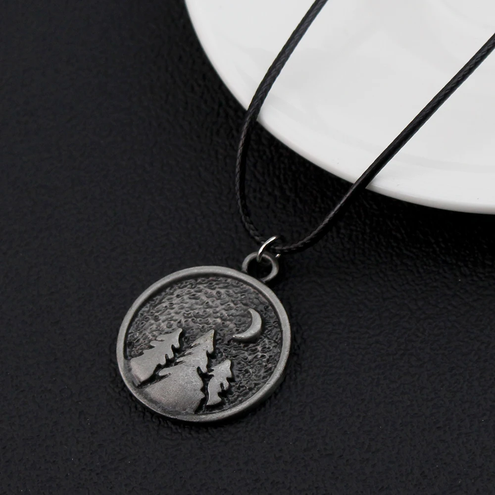 العصرية مجوهرات الذروة قلادة قلادة الذهب الأسود العتيقة اللون الجبال القلائد المختنق ربط وسلسلة جلدية للنساء