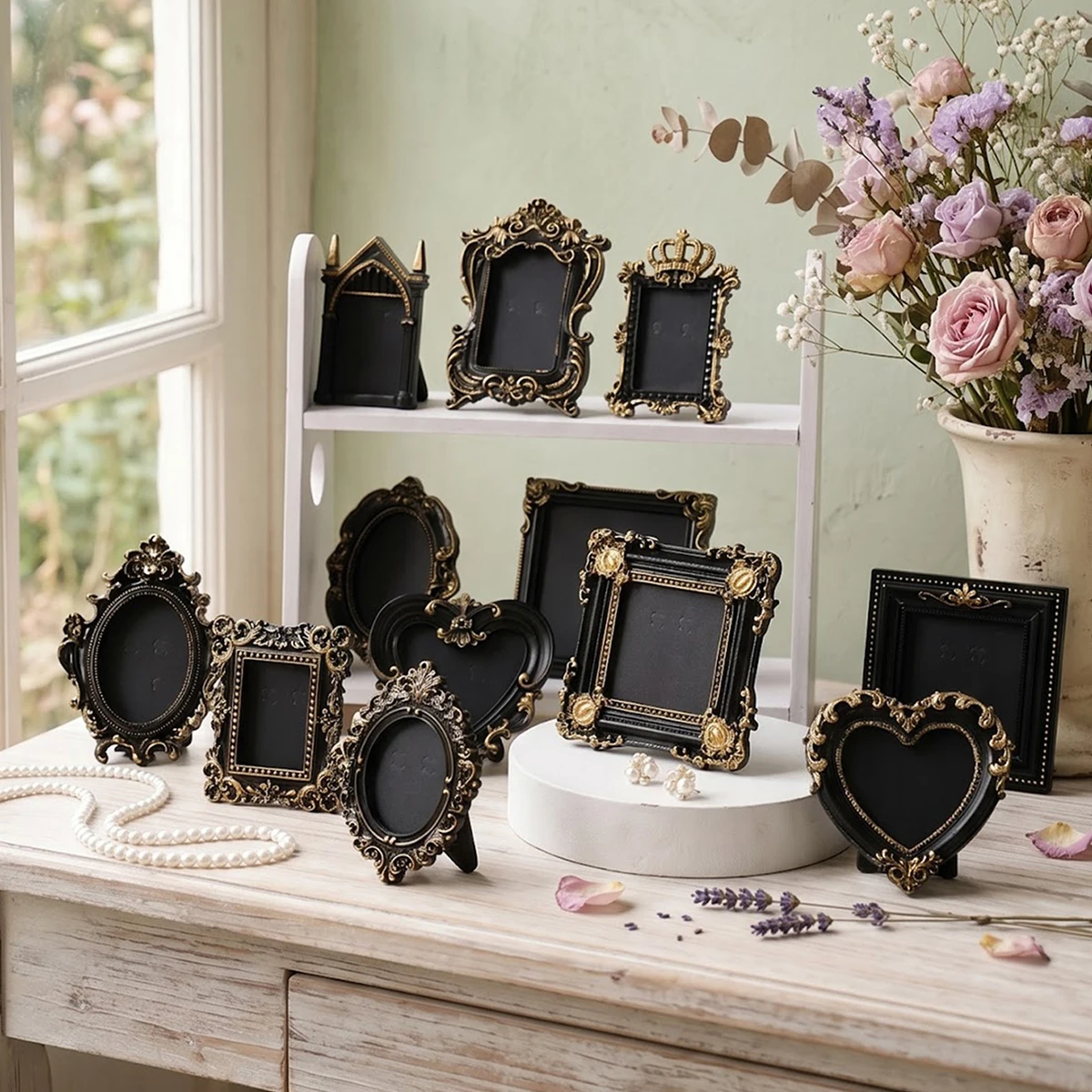 1PC, European-style black and gold three-dimensional pattern decorative frame, resin material DIY decorative frame ornament