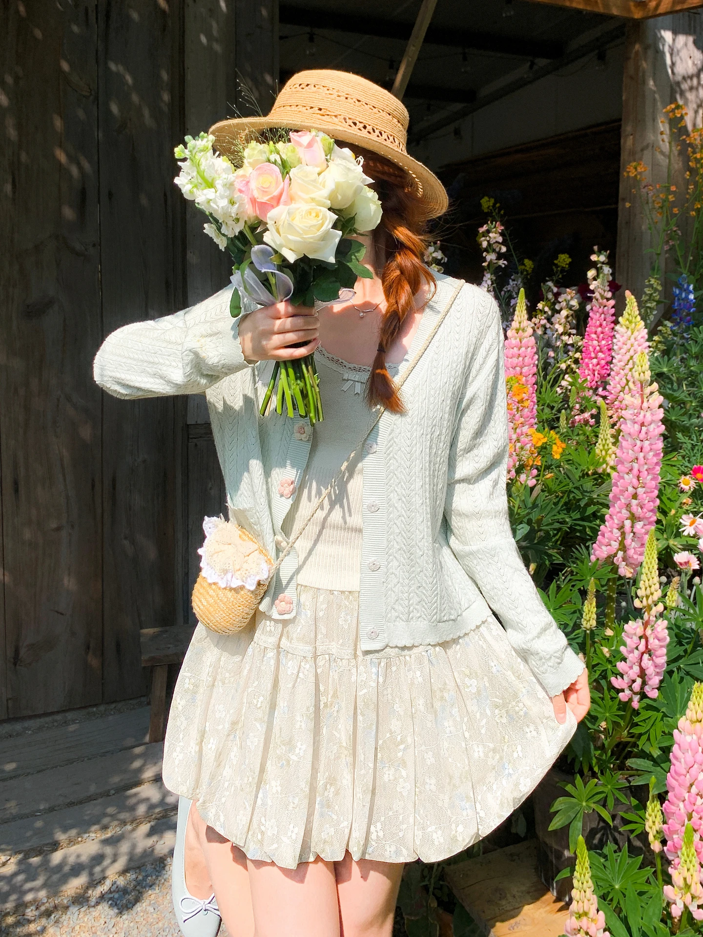 

Нежный вязаный кардиган с V-образным вырезом, свободный крой, женская верхняя одежда, весна 2026, новинка, мягкий, из смесового полиэстера и нейлона