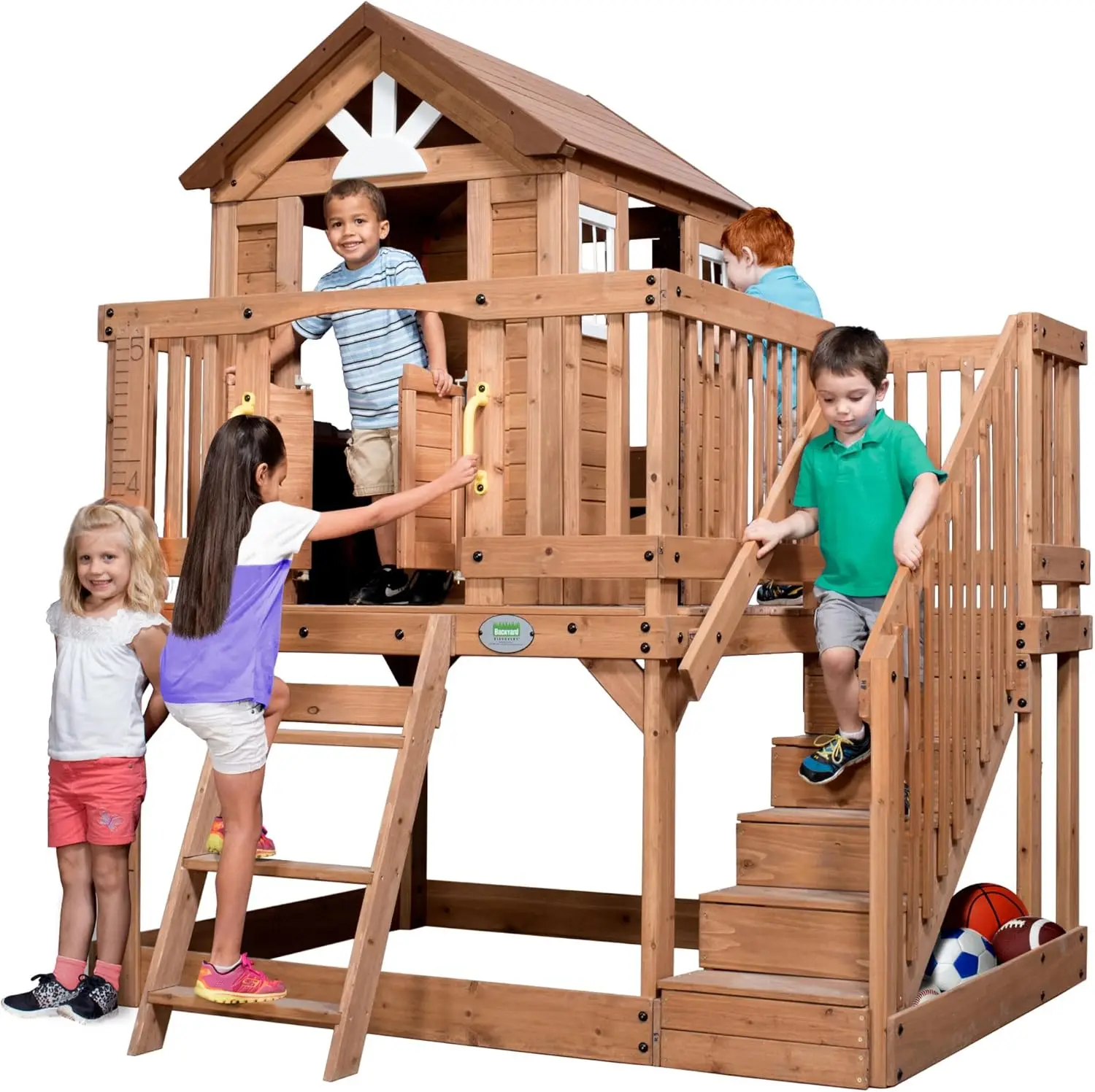 

Детский деревянный игровой домик Backyard Discovery Scenic Heights Elevated Cedar с кухней, круговой верандой, скамейкой для хранения игрушек, S