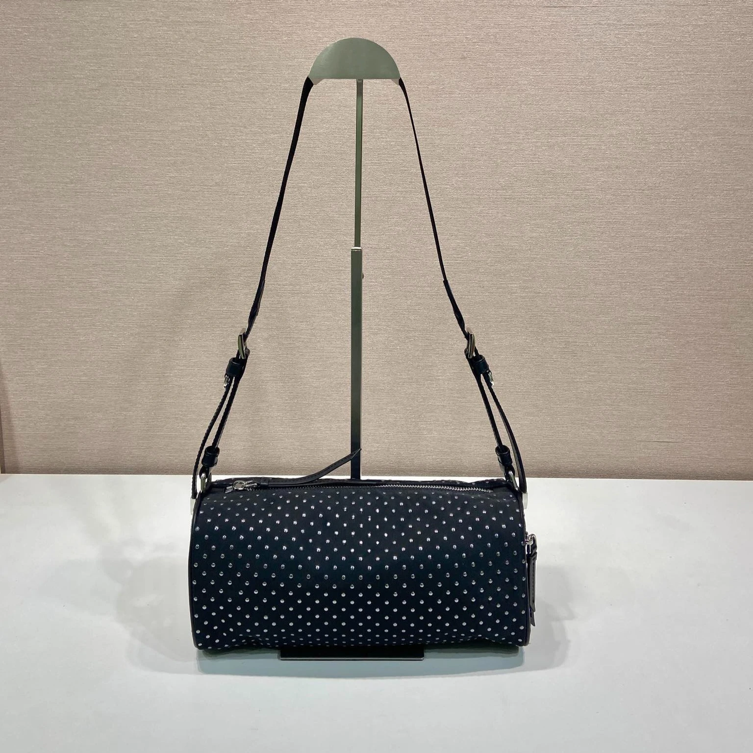 

Luxury Designer Casual Rhinestone Handbag Famous Brand Shiny Square Bag High Quality Zipper Crossbody Bags Ladies 2026 Trend