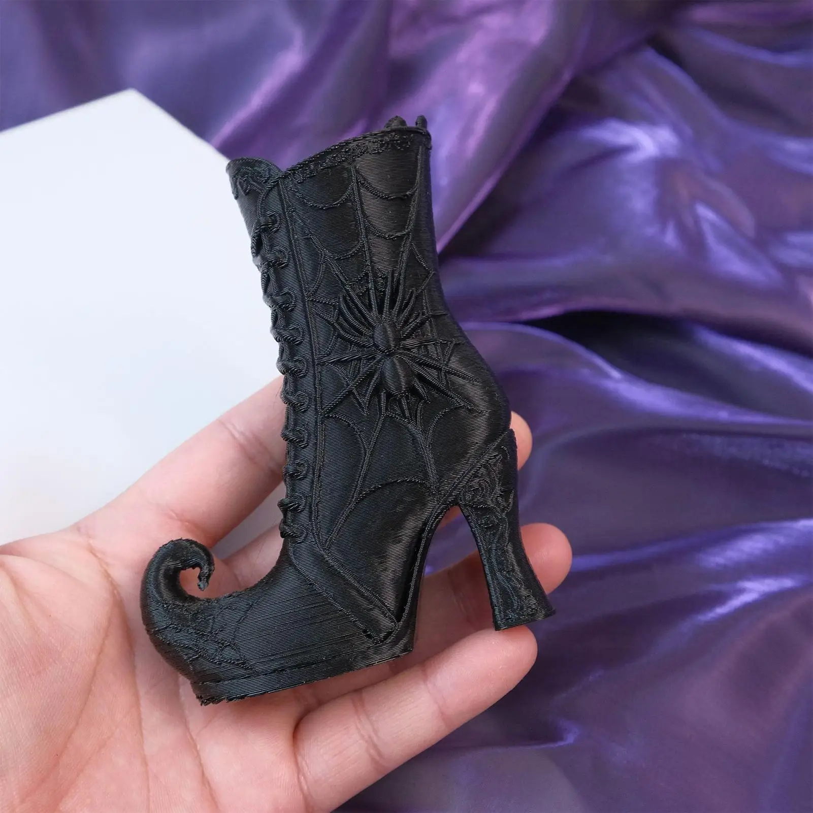 3D Printed Witch Boot Pen Holder Spooky Halloween Desk Organizer For Markers & Pencils, Unique Magics Decor Gift For Home Office