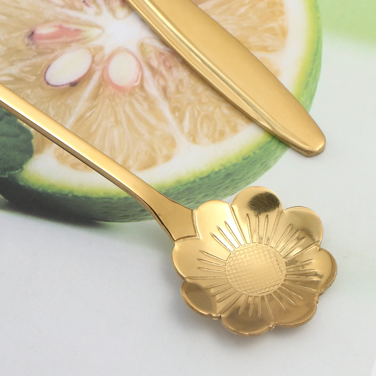 

3 Pcs Flower Shaped Cake Spoon Long H Mixing Stainless Tea Petal Design Reusable Kitchen Bar Cafe Restaurant