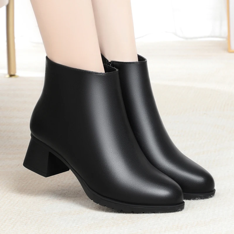 

Women Ankle Boots Autumn 2025 New Genuine Leather Fleece-Lined Women Work Boots Fashion Large Size Dress Boots Women