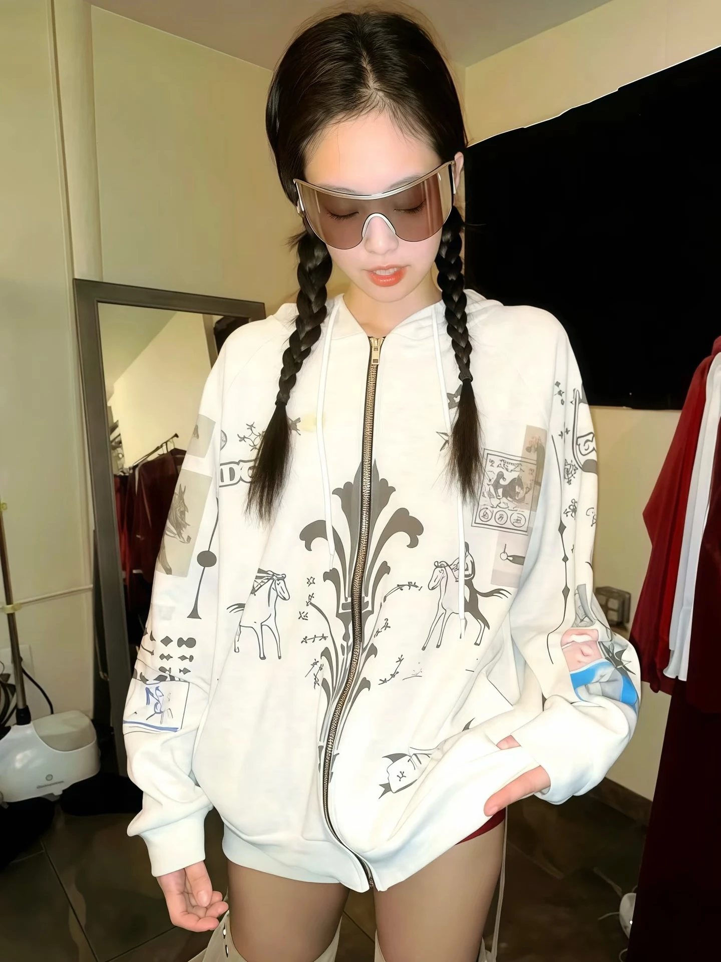 

Свободный комплект из толстовки и брюк на молнии с капюшоном, уличный комплект из органического хлопка, длинный свек, повседневная одежда с мультяшным принтом