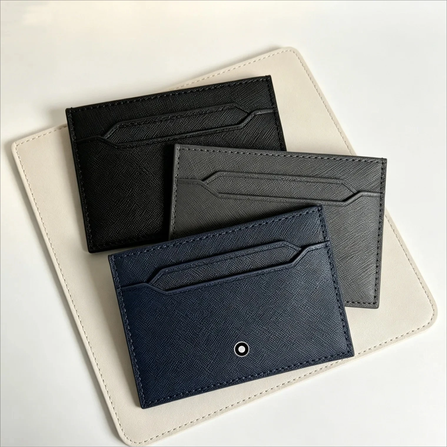 Luxuriöser Kartenhalter aus Saffiano-Leder, Schlankes Kreditkarten- und Ausweishalfter, Minimalistisches Business-Etui, Tragbare Kartenhülle für den täglichen Gebrauch