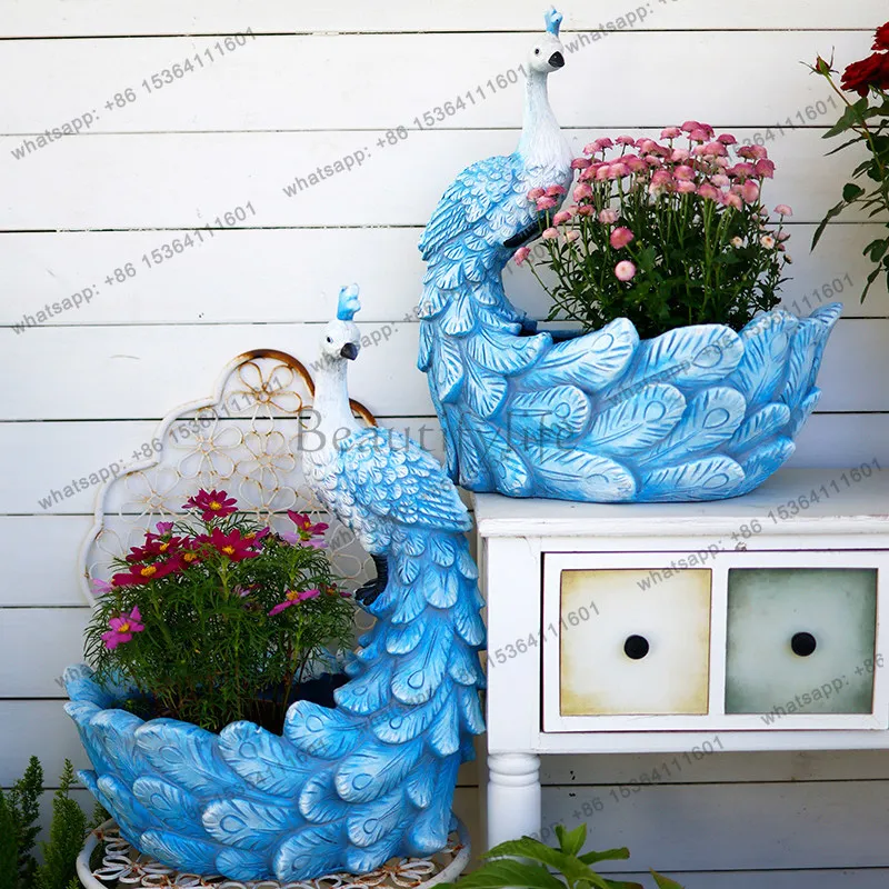 Outdoor terrace courtyard garden balcony decoration landscaping planting fresh peacock flower pot ornament