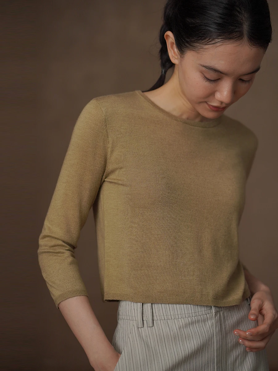 

Женский укороченный топ Hacikis Miss Simple из легкой дышащей шерсти с круглым вырезом для повседневной носки весной