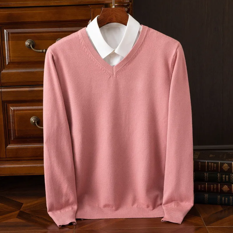 Maglione da uomo in morbido filato avvolto in lana con scollo a v pullover resistenti al freddo lavorato a maglia autunno inverno maglione con Base in Cashmere popolare coreano