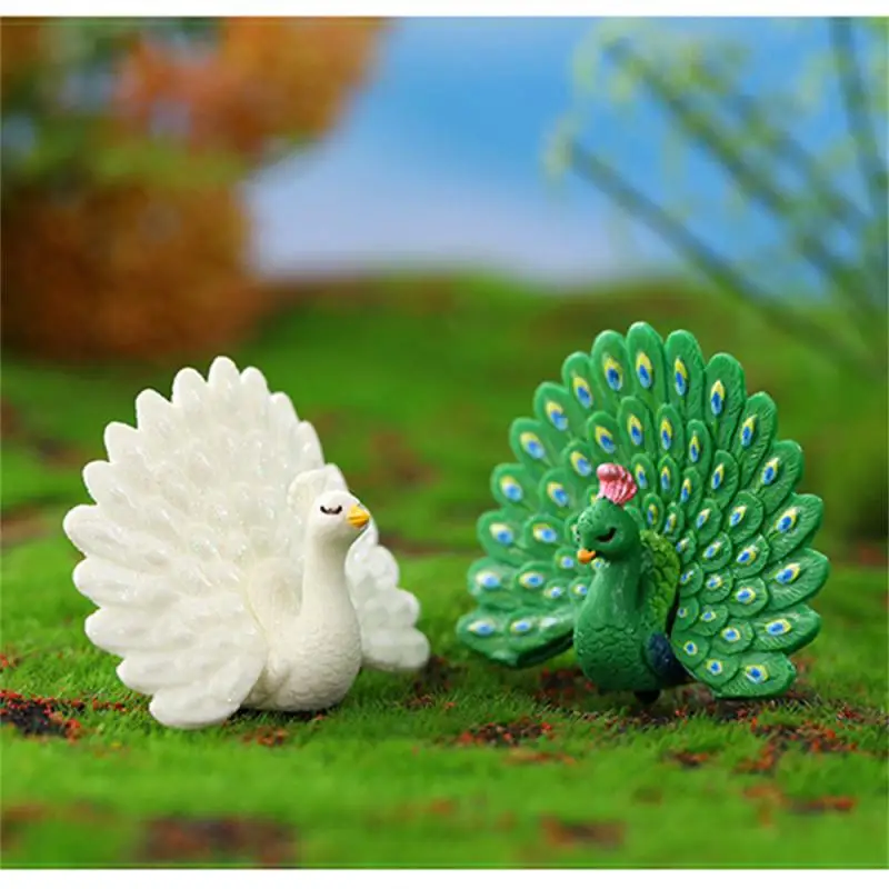 Animals Figurines Desk Mini Peacock Cat Home Bedroom Living Room Decorative Accessories Kawaii Mirco Landscape Ornaments