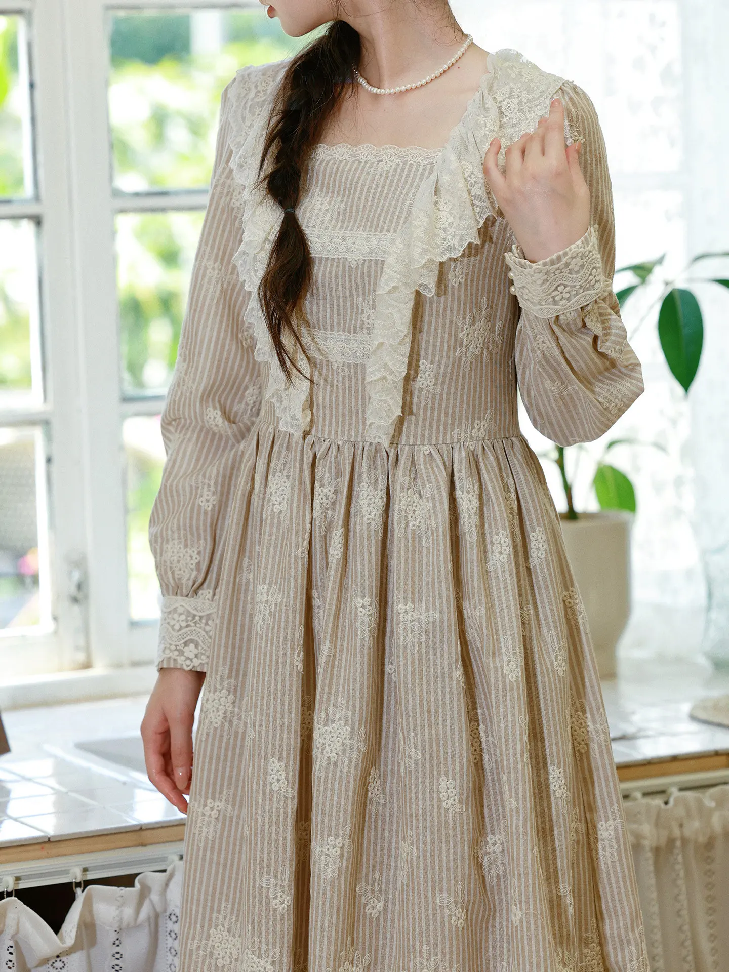 티이하일리 봄 가을 여성 베이지 자수 드레스 긴팔 롱 미디 기장 여성용 S-L 빈티지 하이웨이스트 2026 코튼 레이스