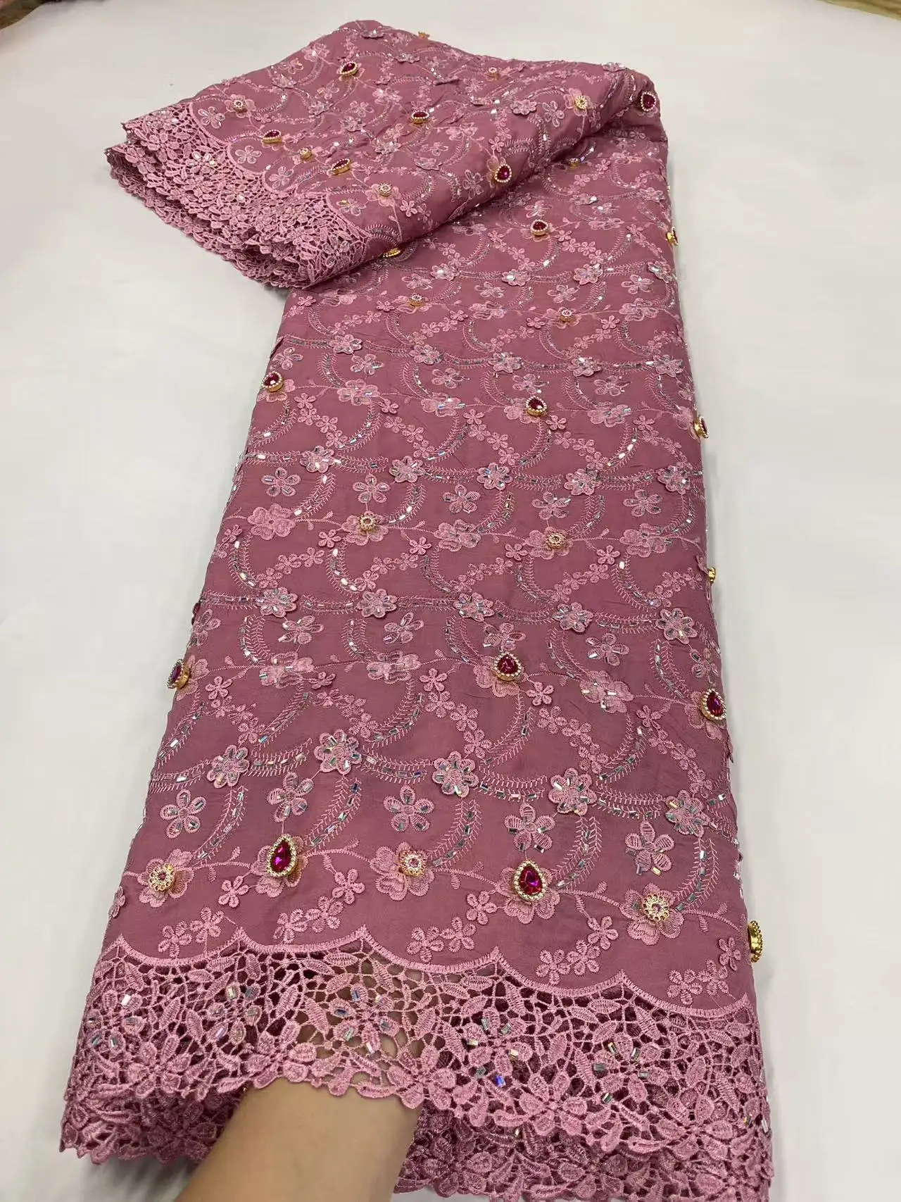 

2025 Высокое качество Африка нигерийский тюль кружевная ткань камень для свадебного платья 3D шифон вечерние гипюр шитье хлопок 5 ярдов Hm204-1