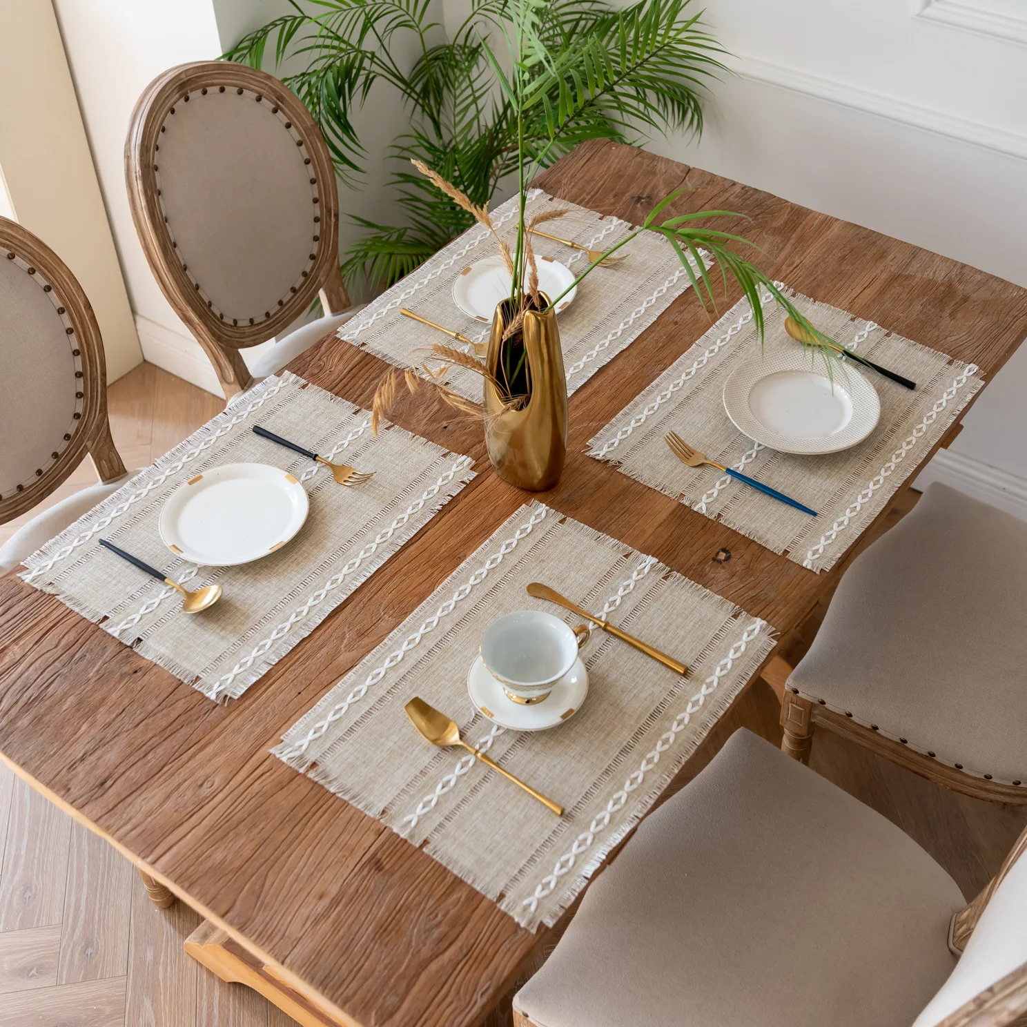 New Dining Mat,, TableclothFabric Napkin Decorative Western-Style Dining Mat Woven Color-Block Striped Mat with Tassels Bowl Mat