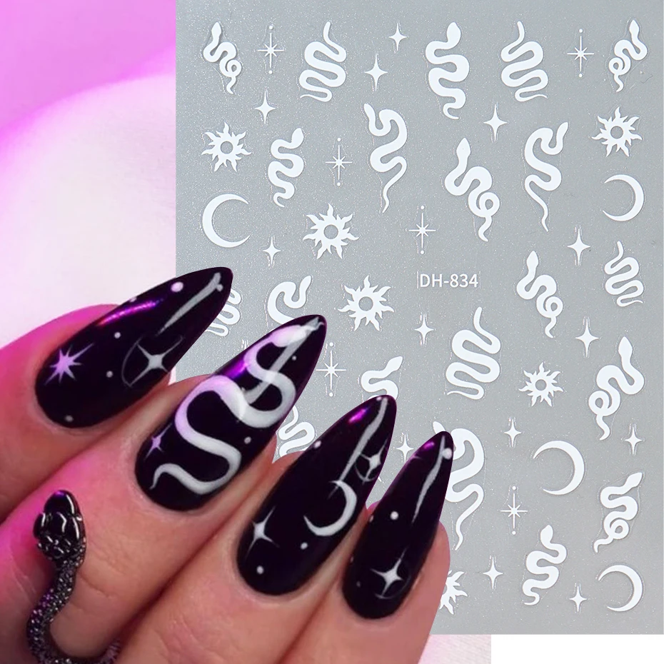 4 stks Y2K Zwarte Slang Nagelstickers 3D Goud Bronzing Zilver Witte Slang DIY Sliders Glanzende Maan Zon Kruis Sterrenlicht Manicure Decal