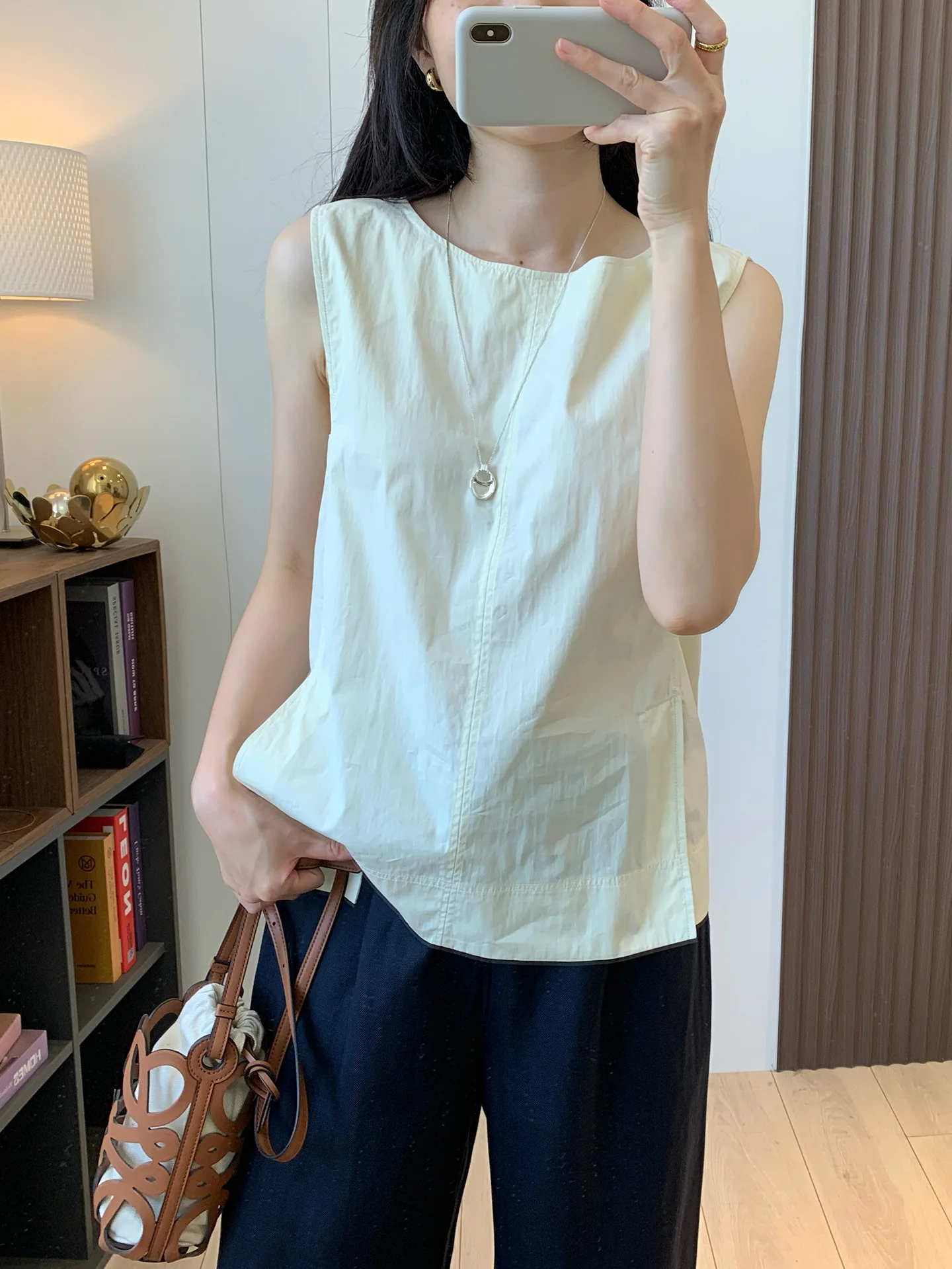 

Summer Fren Simple Design Small Slit round Ne Svel Vest irt Women's Faion Thin Material Commute Sle Pure C...