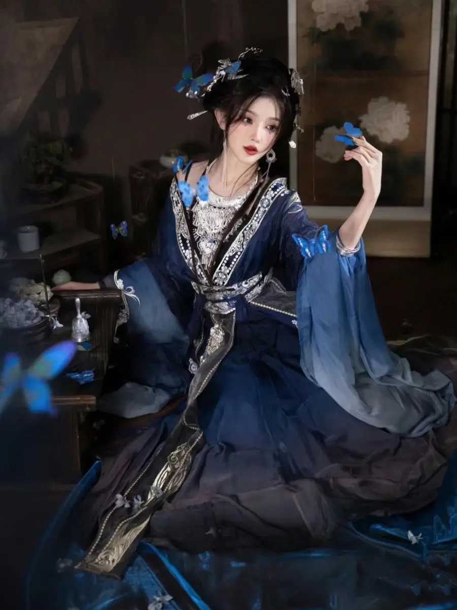 

Yourqipao Chinese Hanfu Miao Embroidery Southern and Northern DynastiesHeavy Industry National Cosplay Ancient Clothing
