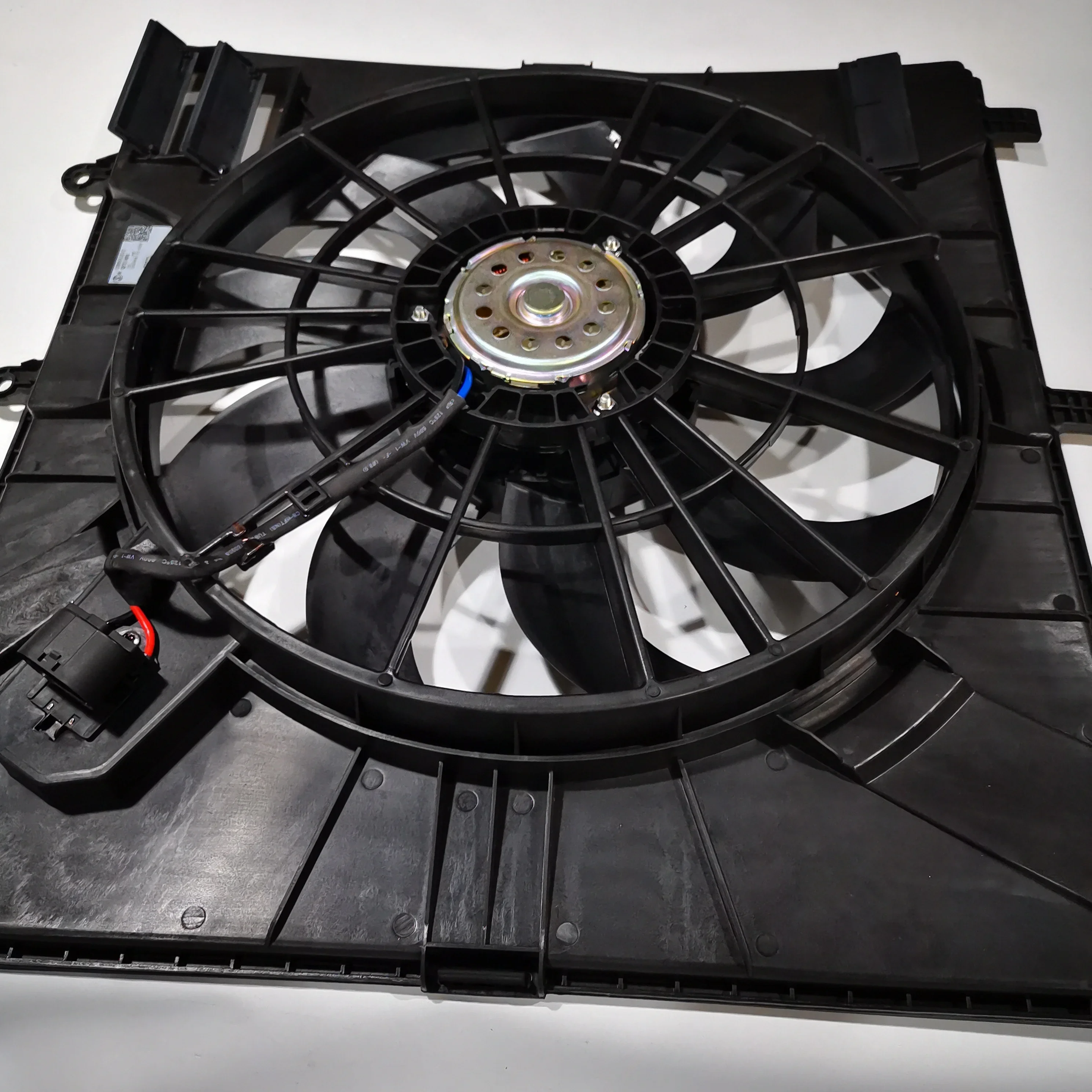

SAIC MAXUS T60 original electronic fan assembly C00051512