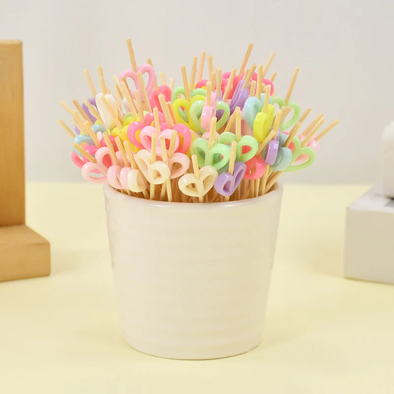 

100pcs Disposable Heart Cocktail Toothpicks Food Fruit Picks Bamboo Skewer Wooden Salad Stick Snack Fork Skewer Party Decoration