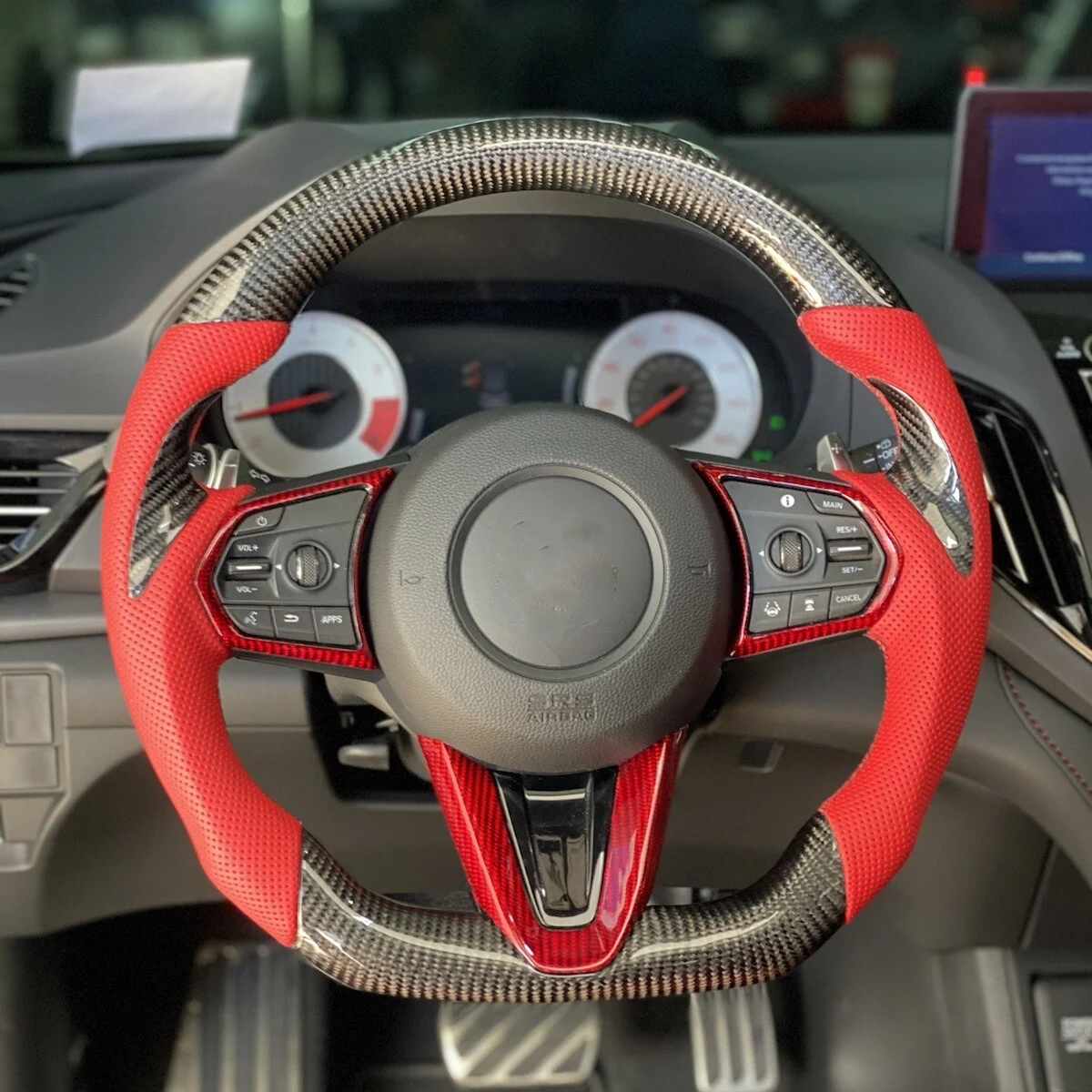 

На рулевое колесо Acura RDX из углеродного волокна 2019, черная кожа