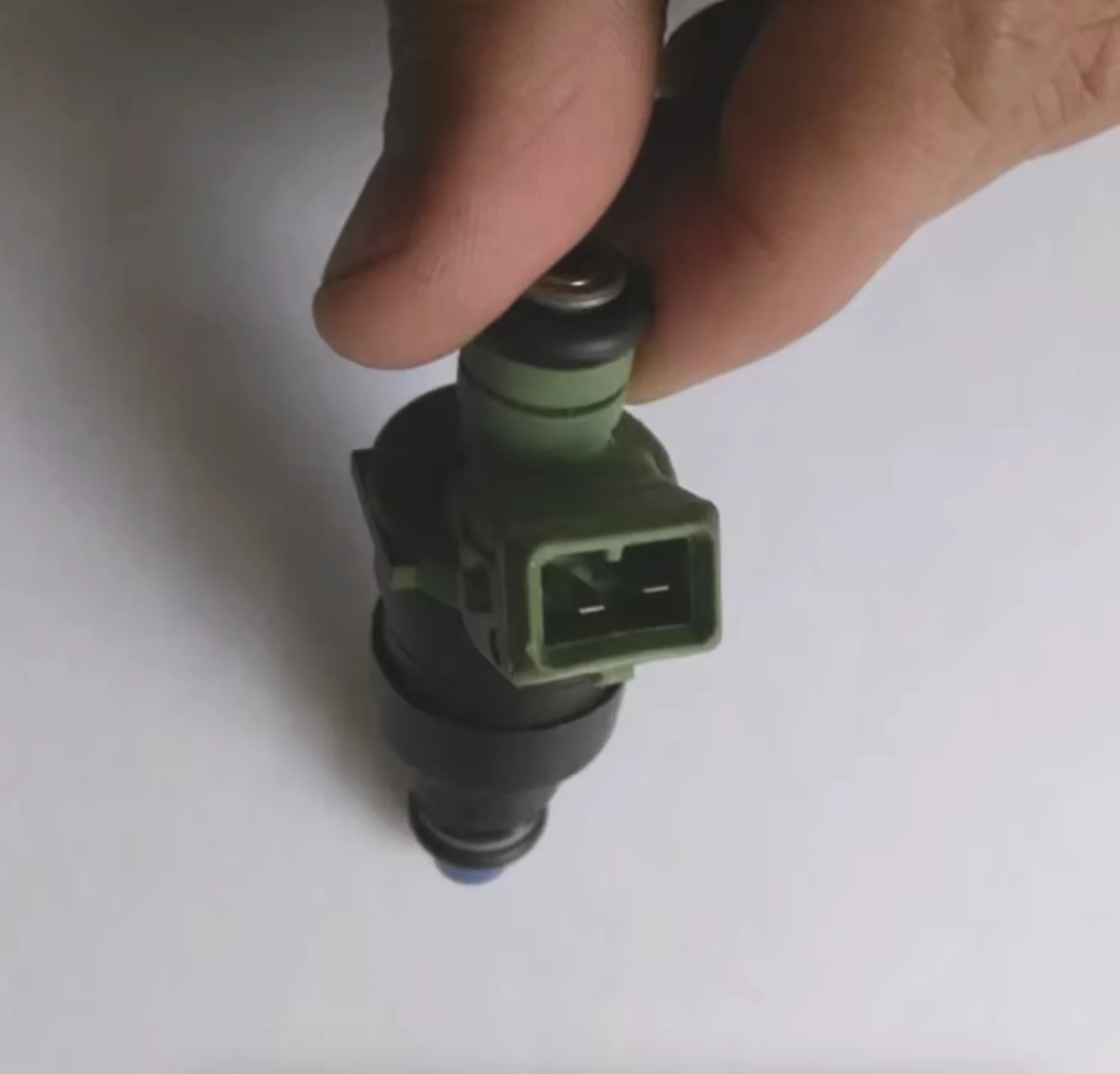 4/6Pcs Fuel Injector Nozzle For Lamborghini Murcielago Nozzles,Diablo Ducati Magneti Marel OE No.:IW-031,IW031