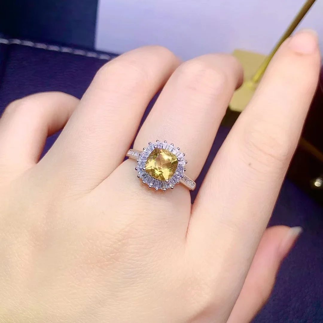 

Vintage Silver Yellow Crystal Ring for Party 7mm VVS Grade Natural Citrine Silver Ring Solid 925 Silver Citrine Ring