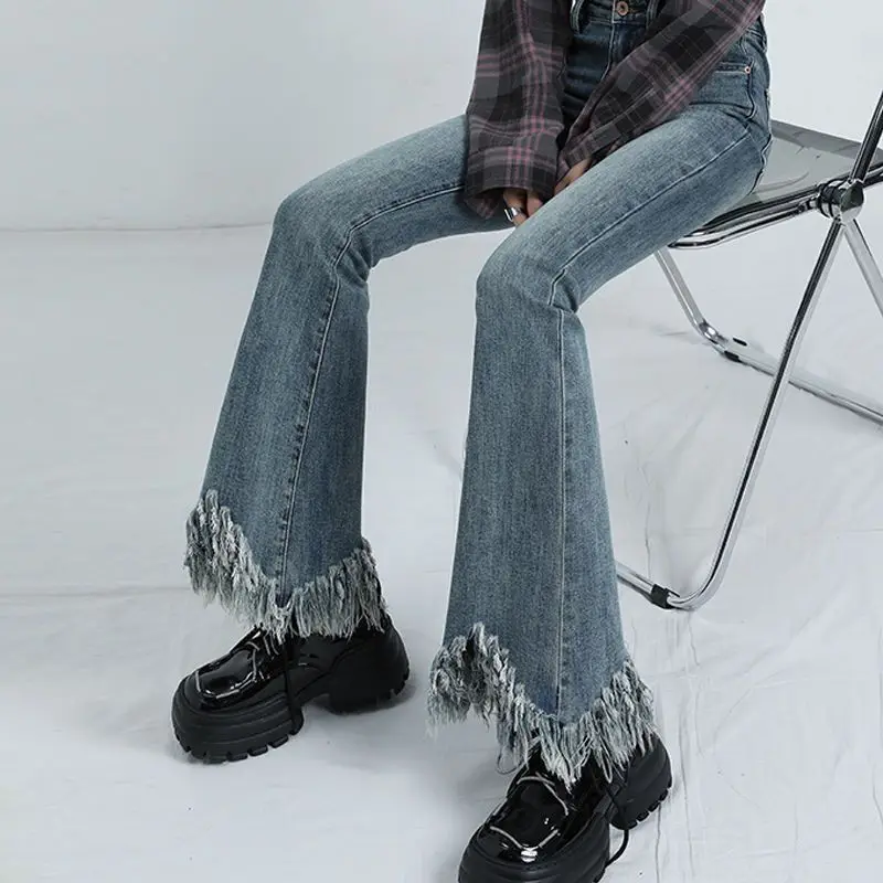 

Retro vintage worn-out raw hem jeans for women in spring 2023, new high-waisted slim flared pants for women