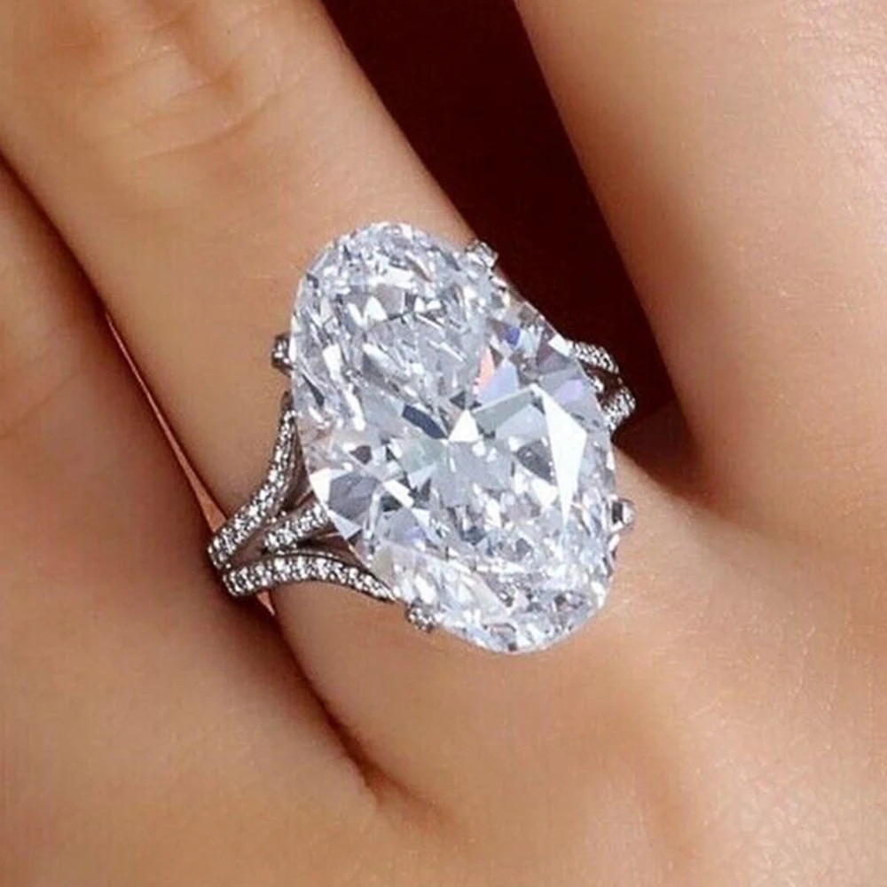 Huitan Big Crystal Oval Cubic Zirconia Obrączka ślubna dla kobiet Srebrny kolor Moda Eleganckie obrączki zaręczynowe Biżuteria Miły prezent