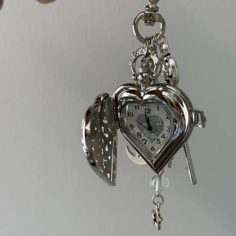 Original Hollow Heart Pocket Watch Chain Keychain Design Steampunk Clock Vintage Necklace Pendant Jewelry Watch Men Women Gift - view 5