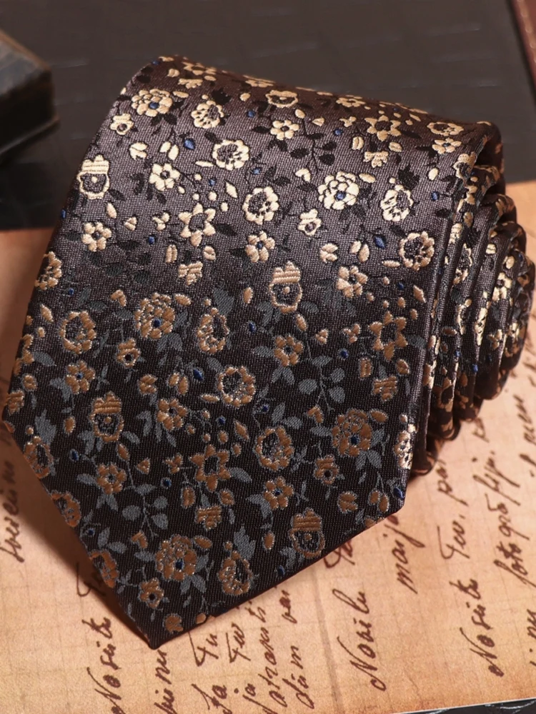 

High Quality Retro Style Floral Pattern Tie For Men's Formal Business Banquet Shirt Accessories 8CM Wide Handmade Knotted Cravat