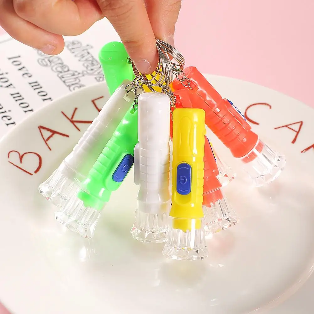 1Pc Random Color Mini LED Keychain Flashlight Portable Convenient Flashlight Child's LED Small Plastic Crystal Transparent E9R0