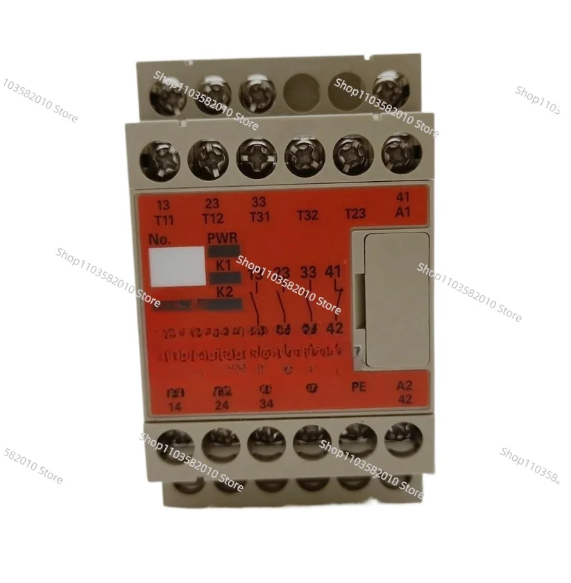 

Реле безопасности G9SA-301 G9SA-501 G9SA-321-T075 G9SA-321-T30 TH301