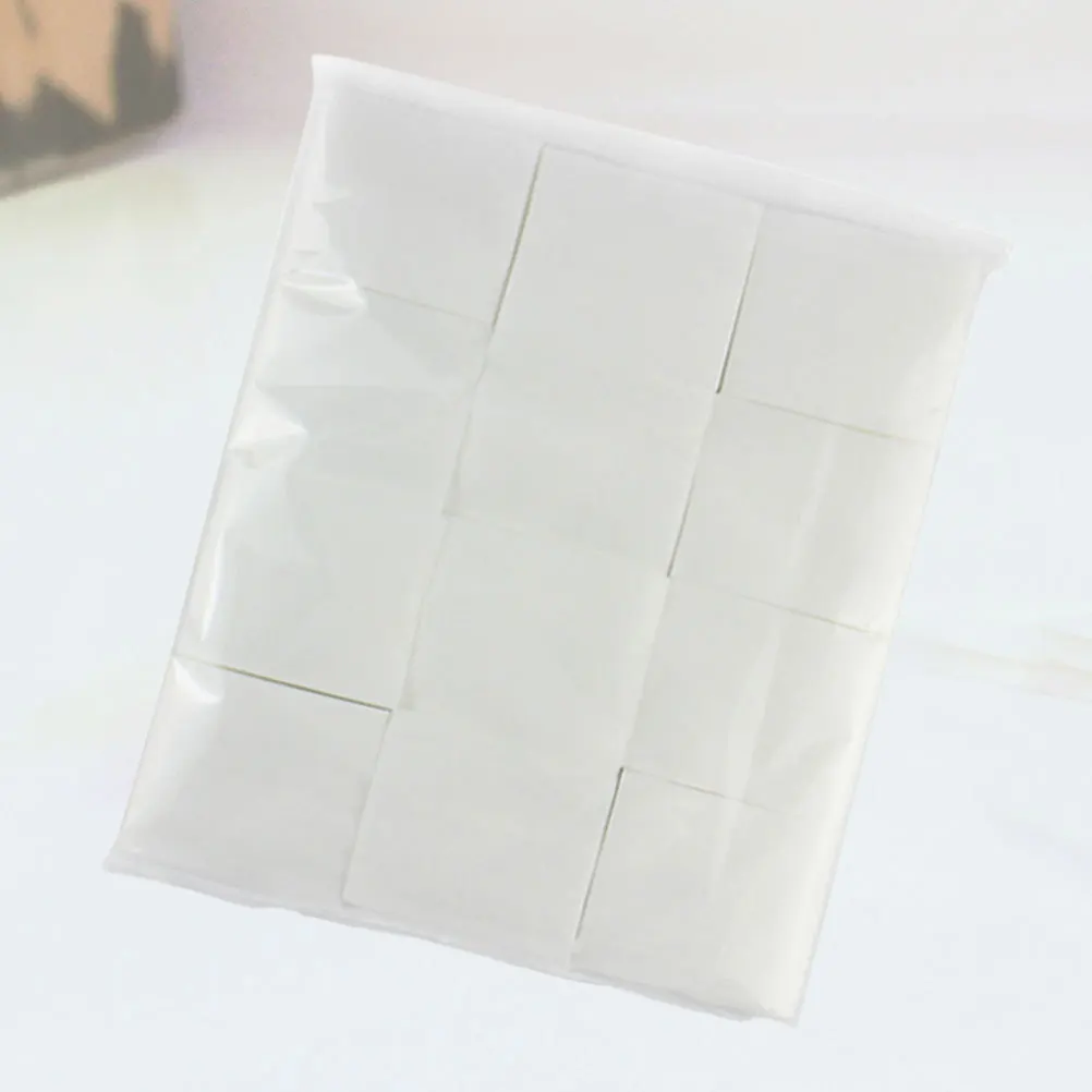 

1200Pcs White Cotton Pads Super Soft Disposable Pads for Face Nail Polish Remover Perfect for Skincare Routine