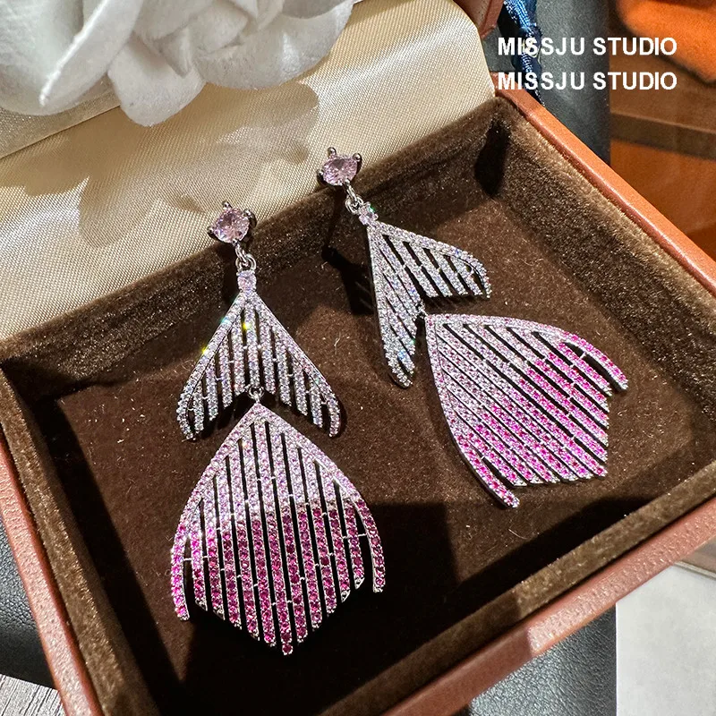 

Элегантные легкие роскошные модные серьги с бахромой и цветком циркона